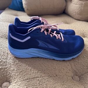 Altra RIVERA 3 US women's size 8 EU 39 Navy